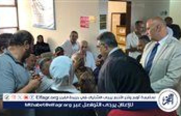 محافظ الدقهلية بين المرضي في عيادة التأمين الصحي بدكرنس..صور
