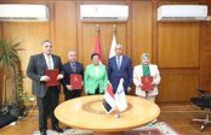 رئيس جامعة كفر الشيخ يستقبل نائب وزير الصحة والسكان لبحث سبل التعاون