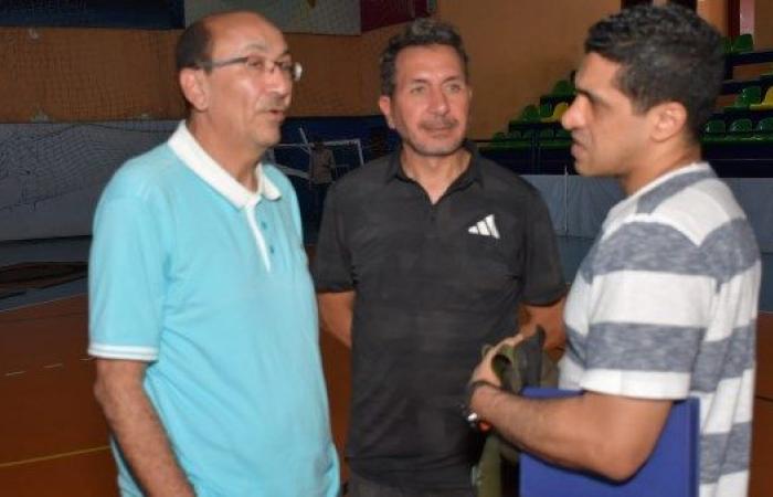 رئيس الاتحاد المصري للشركات يتابع تجهيزات حفل ختام دوري الشركات ال 58