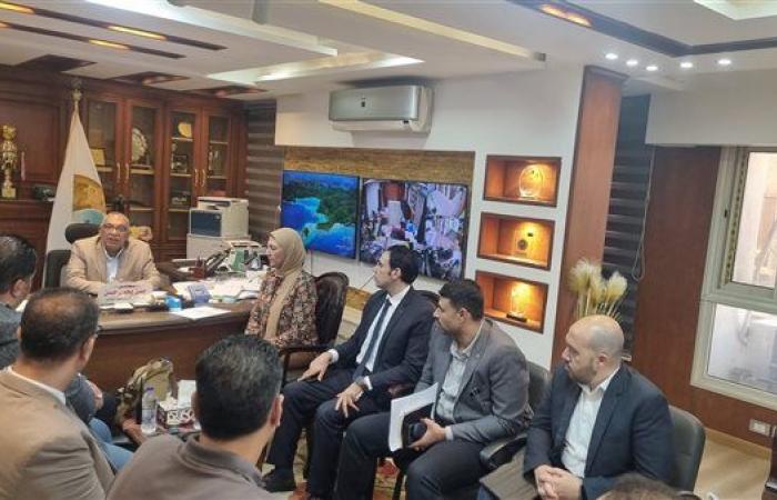 القابضة لمياه الشرب تناقش الخطوات النهائية لتقديم الخدمات رقمياً لمواطنى المنيا