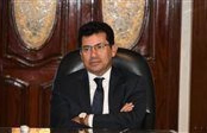 وزير الشباب والرياضة يبحث مع شركة "مدن للتطوير العقاري" سبل التعاون في الاستثمار الرياضي