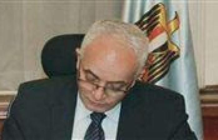 وزير التعليم السابق مدافعا عن "هاني عنتر": إنسان ومحبوب من المعلمين