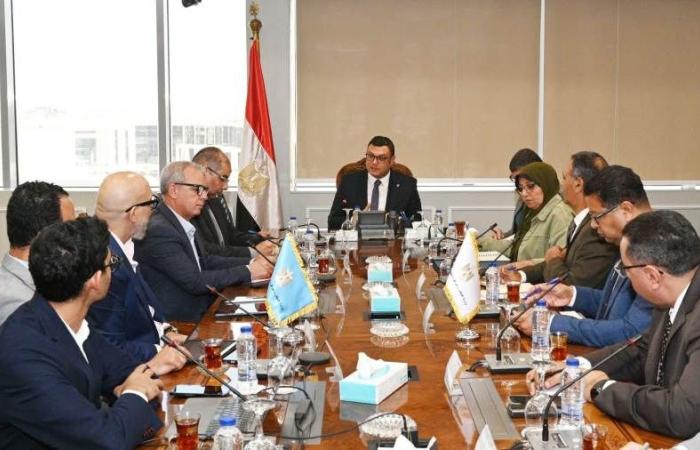 "الإسكان" تستعد لطرح المرحلة الثانية من 400 ألف وحدة سكنية عبر «منصة مصر العقارية» مطلع أكتوبر المقبل