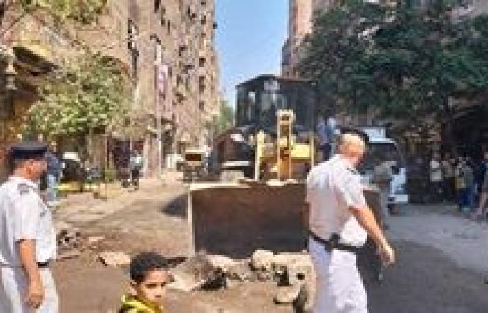 محافظة الجيزة: حملات مكثفة لرفع تعديات المقاهي والمحلات والباعة من الطريق العام بالوراق