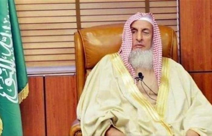 وفاة مفتي عام السعودية الشيخ عبد العزيز آل الشيخ