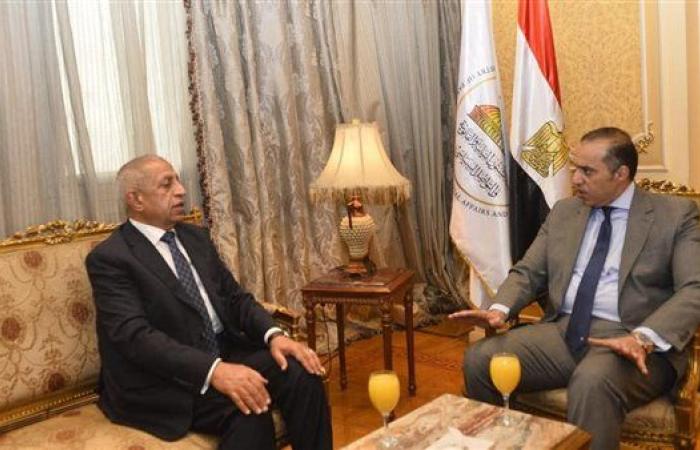 وزير الشئون النيابية يبحث مع رئيس الأكاديمية العربية للعلوم والتكنولوجيا والنقل البحري التعاون البحثي