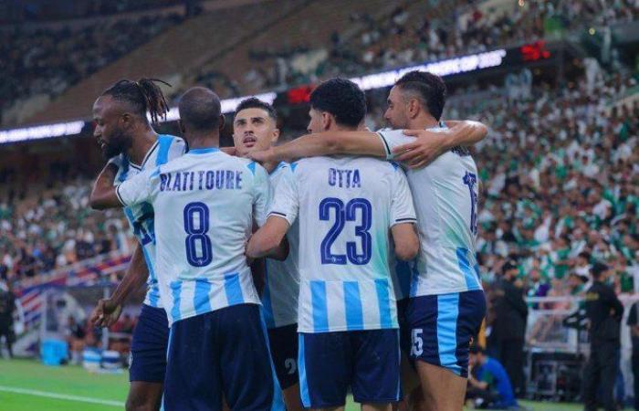 بيراميدز يهزم أهلي جدة بعقر داره ويتوج بكأس القارات الثلاث
