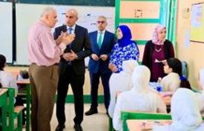 عقب افتتاح مدرسة ببلبيس.. وزير التعليم يتفقد عدد من المدارس بمحافظة الشرقية