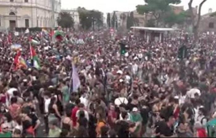 إضرابات ومظاهرات حاشدة في إيطاليا تنديدًا بالعدوان على غزة