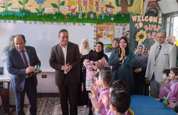 انتظام الدراسة بمدارس شبين القناطر في اليوم الأول للعام الجديد
