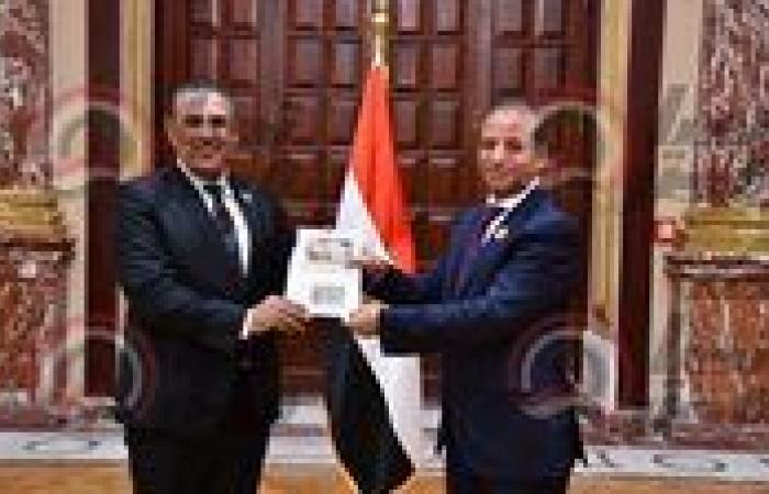 نائب مستقبل وطن عبد القادر الجارحى يتسلم كارنيه عضوية مجلس الشيوخ 2025..صور