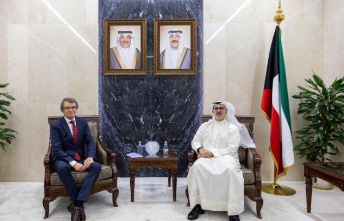 الكويت.. نائب وزير الخارجية يستقبل سفير إسبانيا لدى البلاد