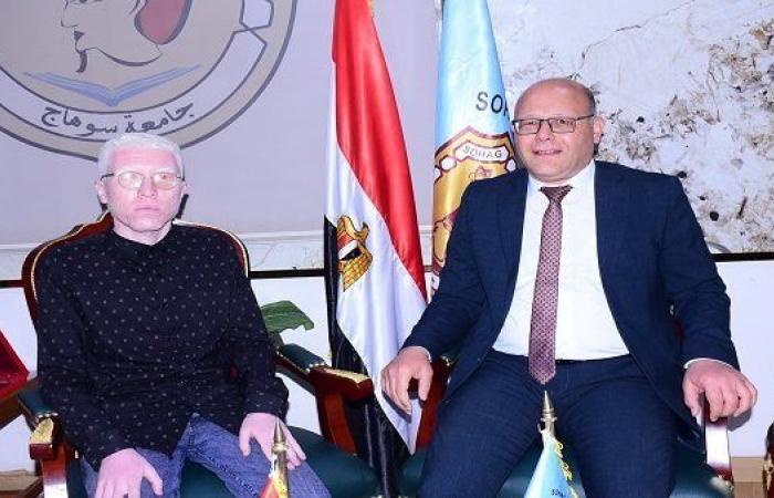 رئيس جامعة سوهاج يقرر تعيين الطالب يوسف معيدًا بكلية الآداب