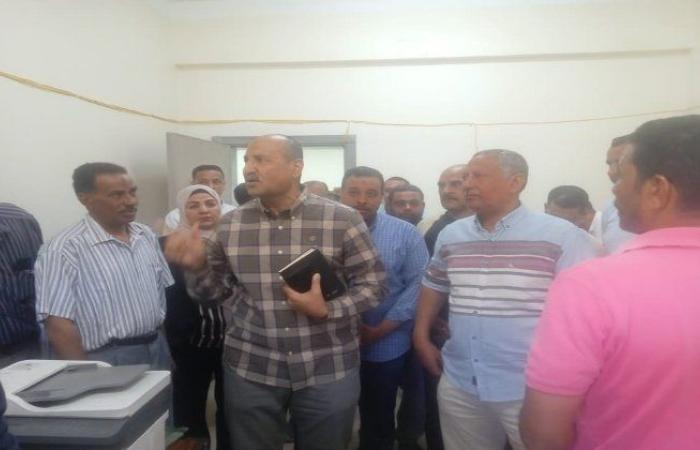 سكرتير عام قنا يتفقد المركز التكنولوجي ومتابعة ملفات التصالح بأبو تشت