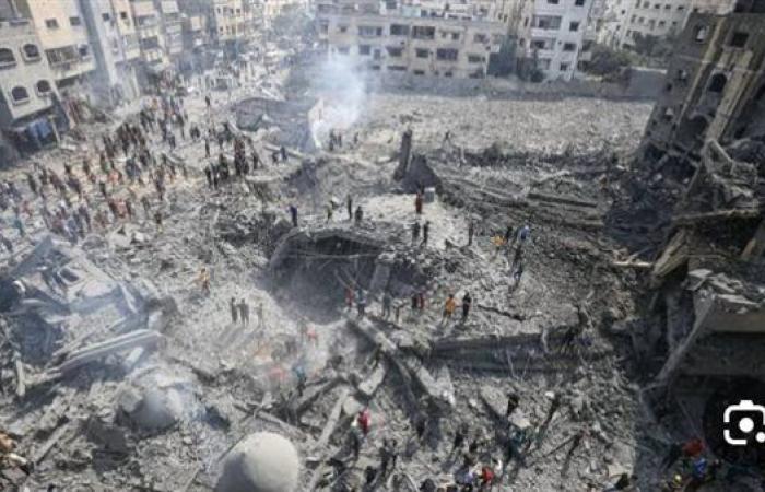 7 شهداء جراء قصف الاحتلال خيمة بغزة