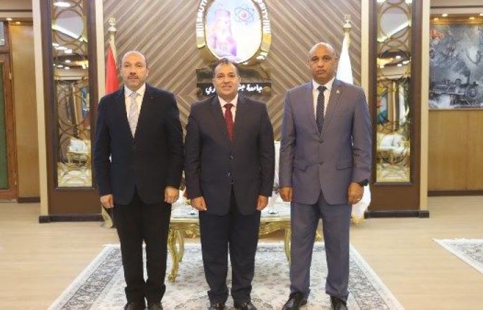 رئيس "جنوب الوادي" يستقبل الدكتور أشرف موسى ويهنئه بالمنصب الجديد