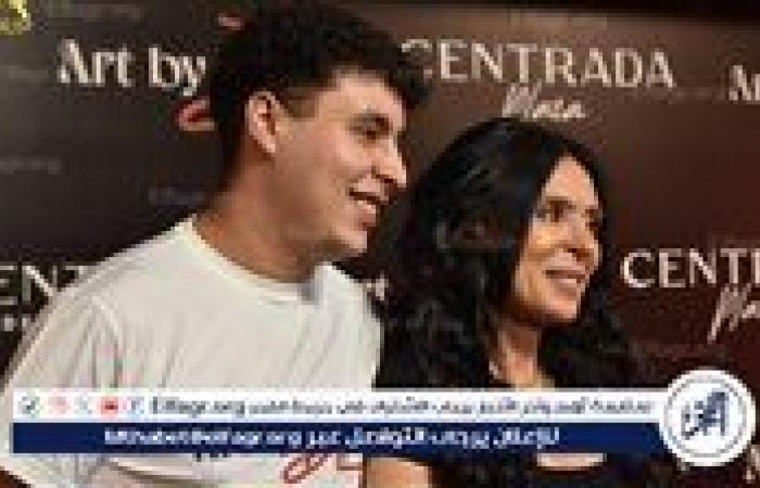 بحضور والدتها وأول ظهور لنجلها علي.. دينا تفتتح أول أكاديمية تعليم فنون الرقص في مصر