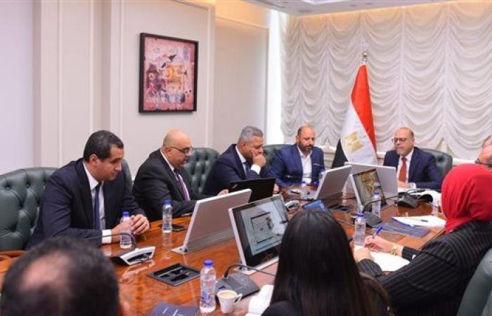وزير العمل يوجه بتأسيس "برنامج إلكتروني" لإدارة انتخابات النقابات العمالية "2026-2030"