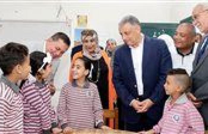 انطلاق العام الدراسي الجديد بالإسماعيلية.. المحافظ يتفقد المدارس ويؤكد: الغياب مرفوض والتعليم أساس نهضة الأمم