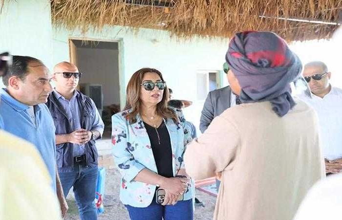 وزيرة التنمية توجه بسرعة التنسيق لبحث الحلول لمشكلات أهالي وادي مجيرح بمدينة دهب