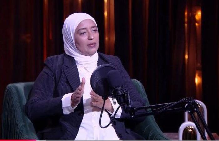 "ماتقارنش وضعى من 100 سنة بدلوقتى".. أميرة أبو شقة ترد على منتقدي حزب الوفد