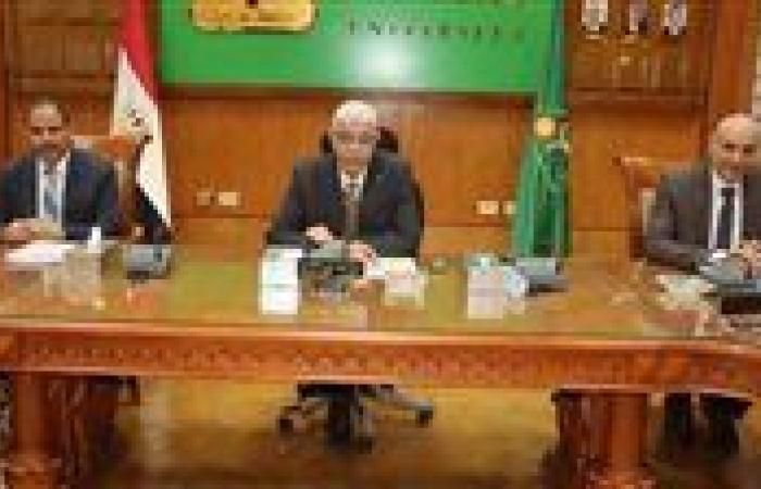 رئيس جامعة المنوفية يناقش وضع الكليات المتقدمة للاعتماد المؤسسي والبرامجي