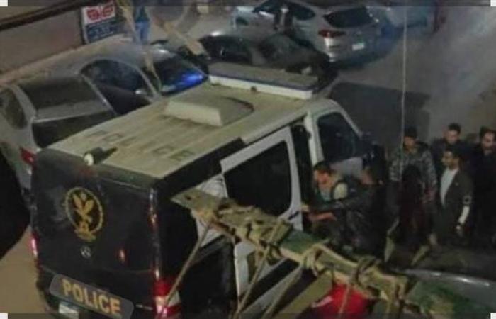 الأجهزة الأمنية تحبط سرقة أعمدة الإنارة بطريق مصر – الفيوم الصحراوي