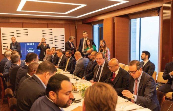 أمين عام مجلس التعاون يؤكد أهمية المشاركة بالملتقيات رفيعة المستوى لتعزيز علاقات المجلس مع المجتمع الدولي