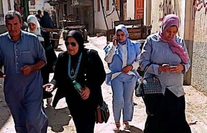 استخراج بطاقات رقم قومي مجانية لـ 240 سيدة بقرية كوم الحاصل بالدلنجات