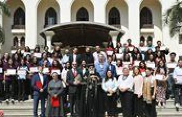 البابا تواضروس يكرم أولى دفعات تعلم اللغة الألمانية في البرنامج الصيفي لتعلم اللغات