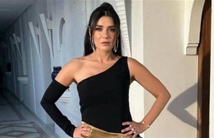 غادة عادل: لجأت للتجميل وظبطت الحاجات اللي مضايقاني في شكلي عشان أكون مبسوطة