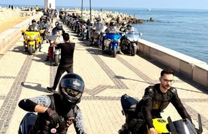 ماراثون دراجات نارية في مهرجان دمياط التسويقي