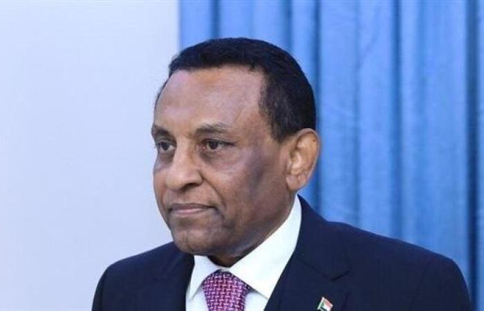 رئيس وزراء السودان: ندعو لرفع الحصار عن الفاشر وتصنيف "الدعم السريع" جماعة إرهابية