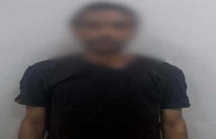 كشف ملابسات فيديو تضمن تعرض أحد الأشخاص للسرقة من آخرين بالإسكندرية