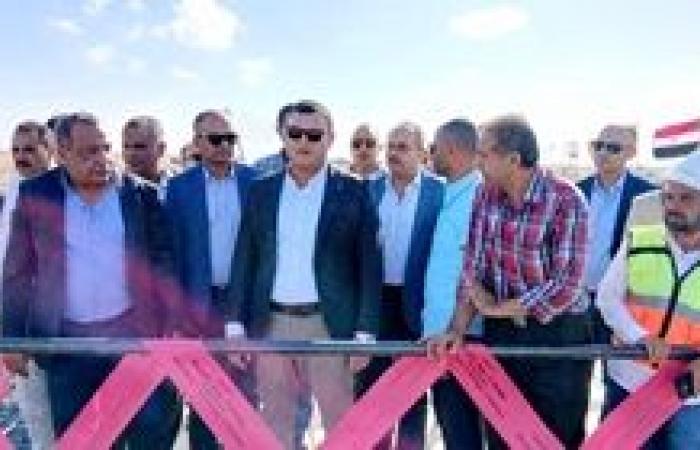 وزير الإسكان يتفقد محطة التحلية الكيميائية بمدينة العلمين الجديدة