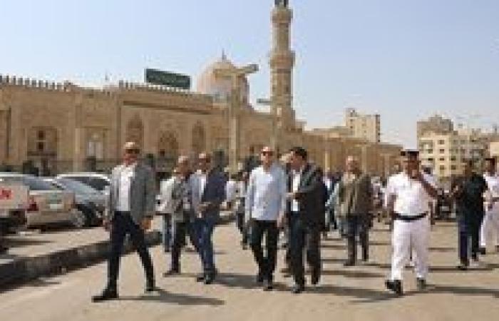 محافظ القاهرة ورئيس حي السيدة زينب يتفقدان عددًا من الشوارع لمتابعة الخدمات ورفع الكفاءة