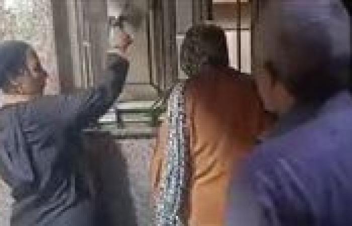 بالشبب والعصيان.. فيديو الاعتداء على طبيب داخل مستشفى سيد جلال يُثير الجدل