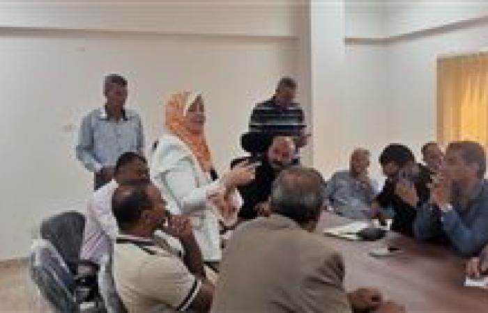 رئيس المدينة يعقد اجتماع بالجمعيات الأهلية لتفعيل دور فرز القمامة