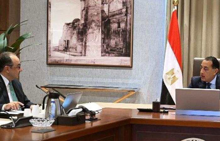 مدبولي: خطة لإعادة هيكلة وتطوير شركات الغزل والنسيج بالشراكة مع القطاع الخاص