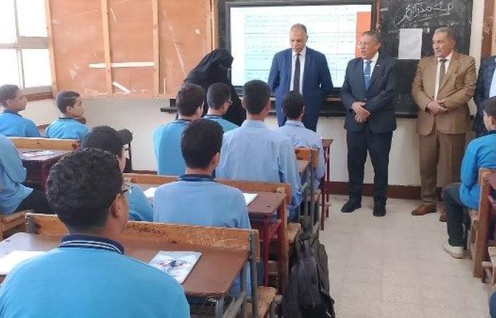 بالصور.. جولة تفقدية لرئيس شؤون الامتحانات ومدير تعليم البحيرة بمدارس إيتاي البارود