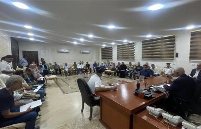 لقاء جماهيري بين محافظ شمال سيناء وأهالي حي الريسة العريش