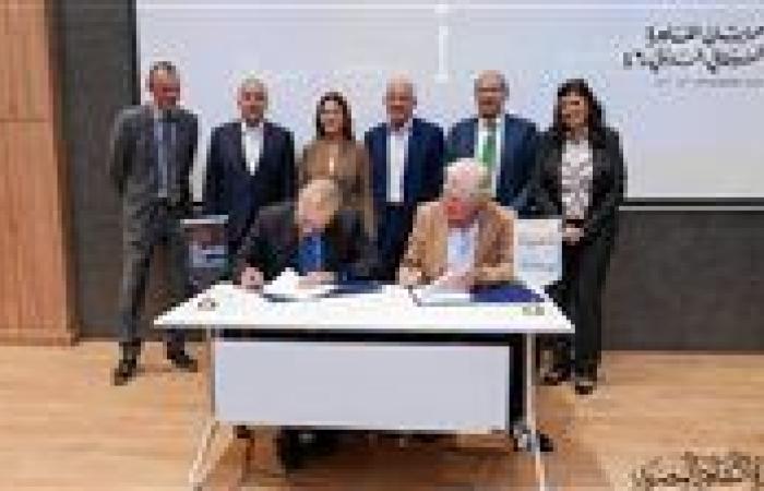 مهرجان القاهرة السينمائي وجامعة كوفنتري يوقعان مذكرة تفاهم ويفتتحان مركز كوفنتري الإعلامي.. صور