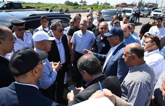 أحمد موسى يكشف تفاصيل لقاء كامل الوزير بخبراء الطرق لإنقاذ الدائري الإقليمي