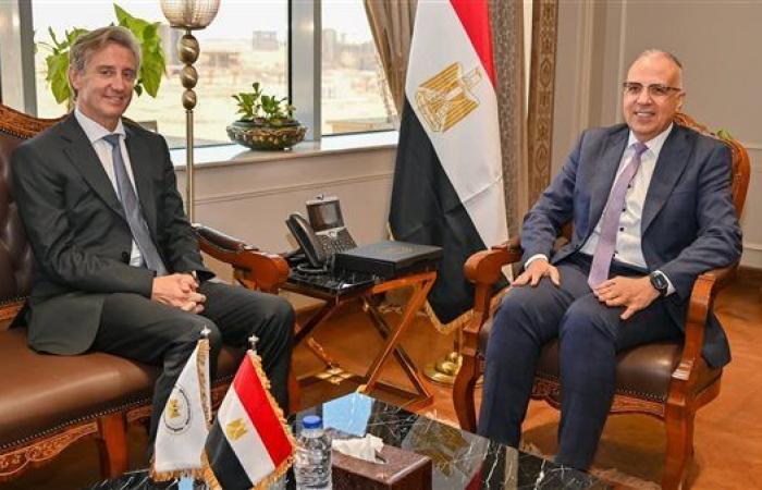 وزير الري يلتقى الممثل المقيم لبرنامج الأمم المتحدة الإنمائي فى مصر