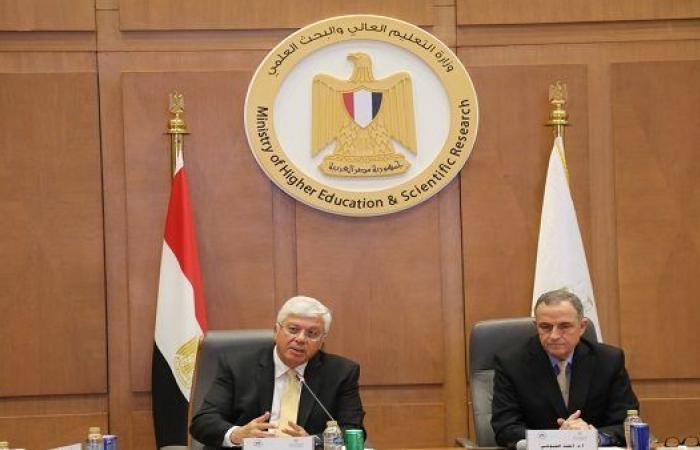 وزير التعليم العالي يعتمد كلية الذكاء الاصطناعي بعدة جامعات تكنولوجية