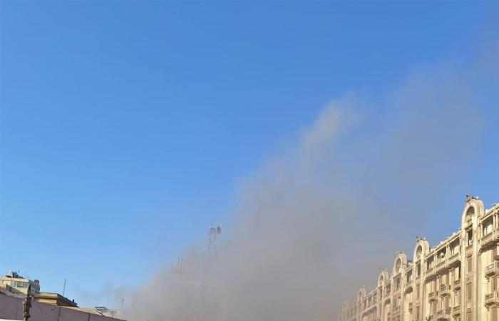 بالبلدي: عاجل-
      حريق
      سنترال
      رمسيس
      يتسبب
      في
      انقطاع
      الاتصالات
      ببعض
      القنوات
      الفضائية