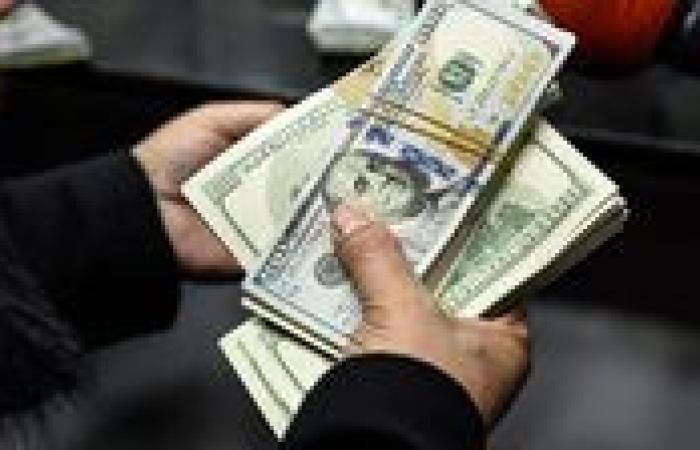 الآن.. سعر الدولار مقابل الجنيه المصري بمختلف البنوك