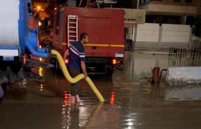 كسر خط مياه شرب ٤٠٠ مليمتر بحي ثالث مدينة الإسماعيلية