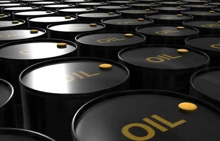 أسعار
      النفط
      ترتفع
      مع
      تهديدات
      ترامب
      بفرض
      رسوم
      على
      واردات
      الأدوية
      والرقائق - غاية السعودية