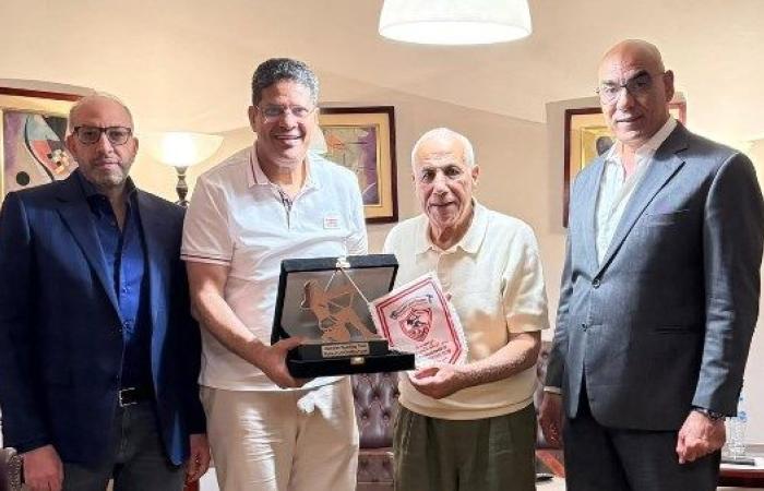 الزمالك يكرم أيمن الرمادي بعد رحيله عن الفريق